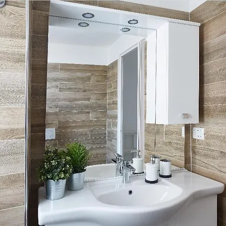Appartement Beautiful Bohemian In The Center With Air Conditioning And Free Private Parking
