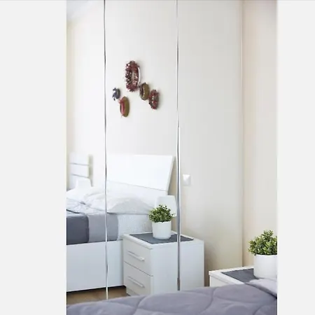 Beautiful Bohemian In The Center With Air Conditioning And Free Private Parking